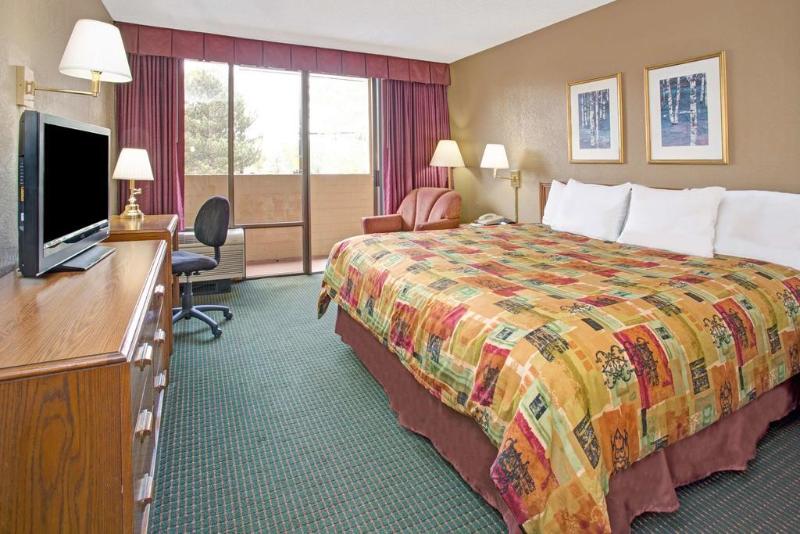 Hotel Days Hotel by Wyndham Boulder