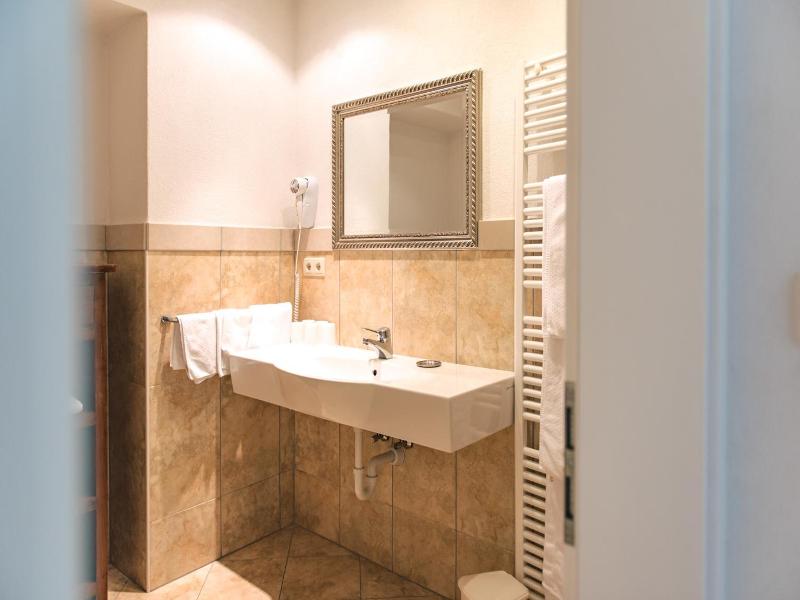 Waldquell Appartements image