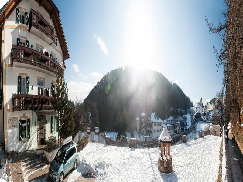 Waldquell Appartements image