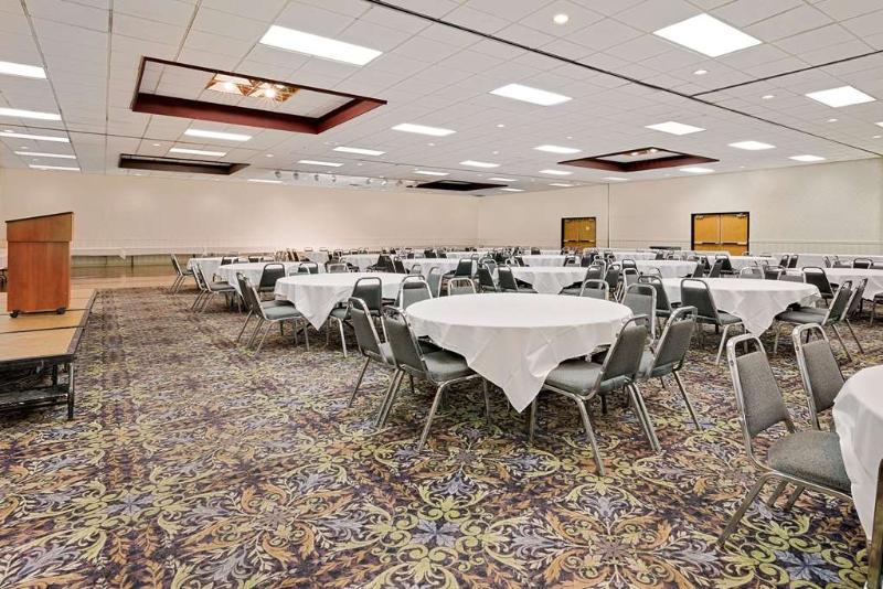Days Inn by Wyndham Brookings image