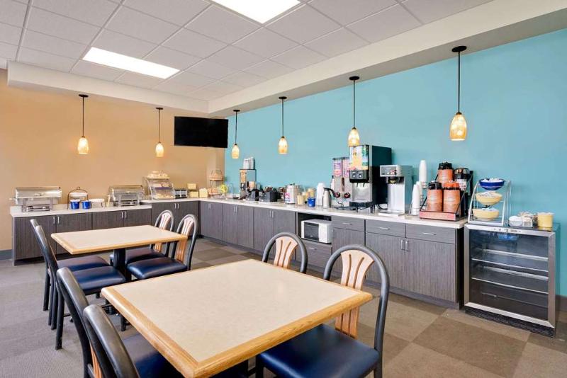 Days Inn by Wyndham Brookings image