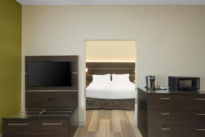 Holiday Inn Express Bloomsburg image