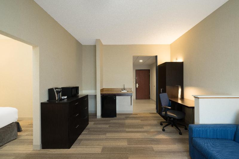 Holiday Inn Express Bloomsburg image