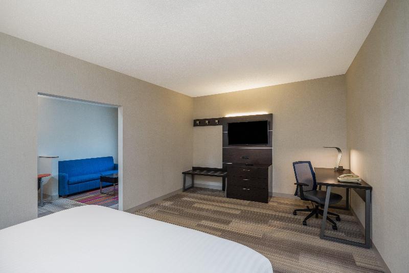 Holiday Inn Express Bloomsburg image
