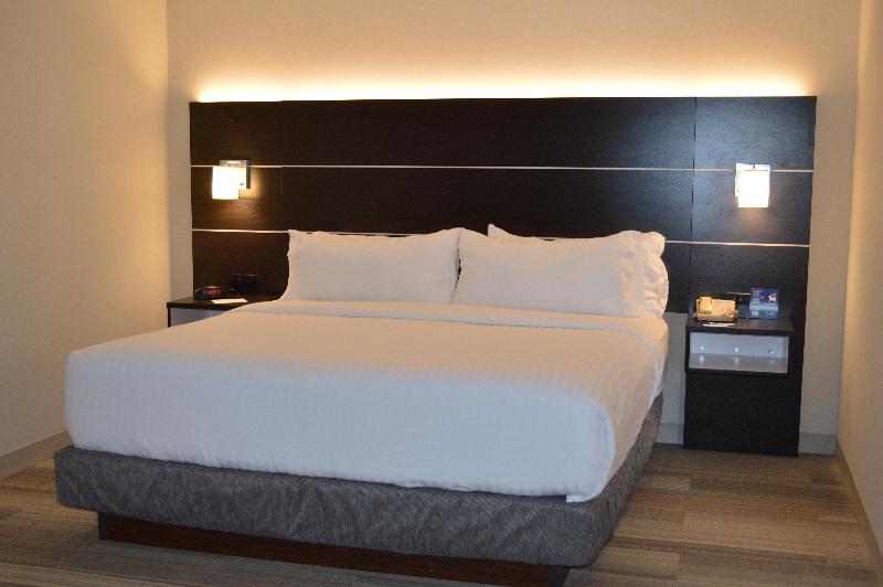 Holiday Inn Express Bloomsburg image