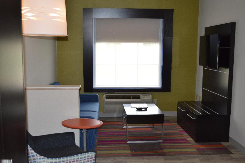 Holiday Inn Express Bloomsburg image