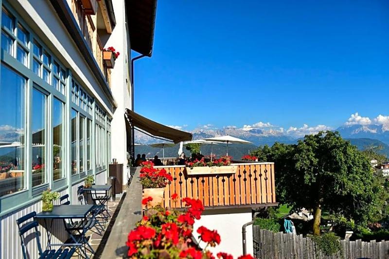 Gasthof zum Hirschen image