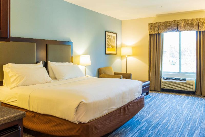 Hotel Comfort Inn & Suites Plainville - Foxboro Area