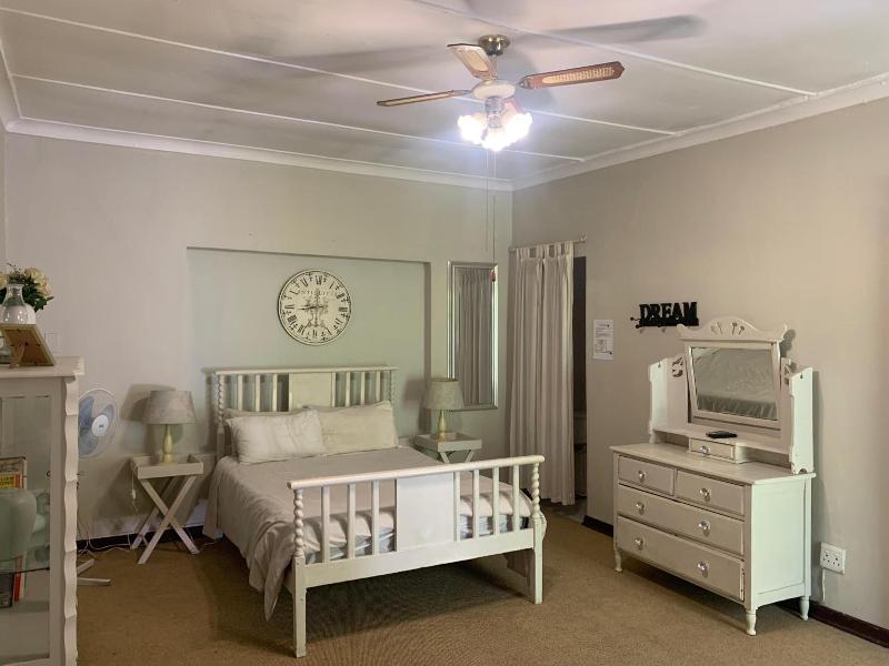 B&B at Bloem image