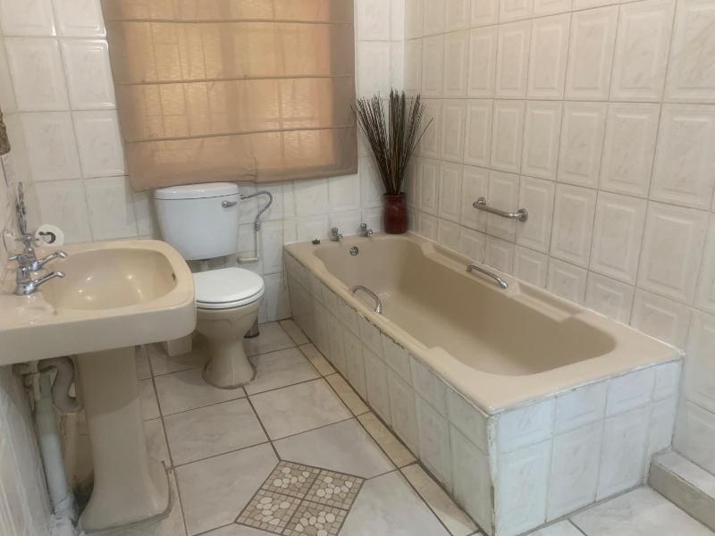 B&B at Bloem image