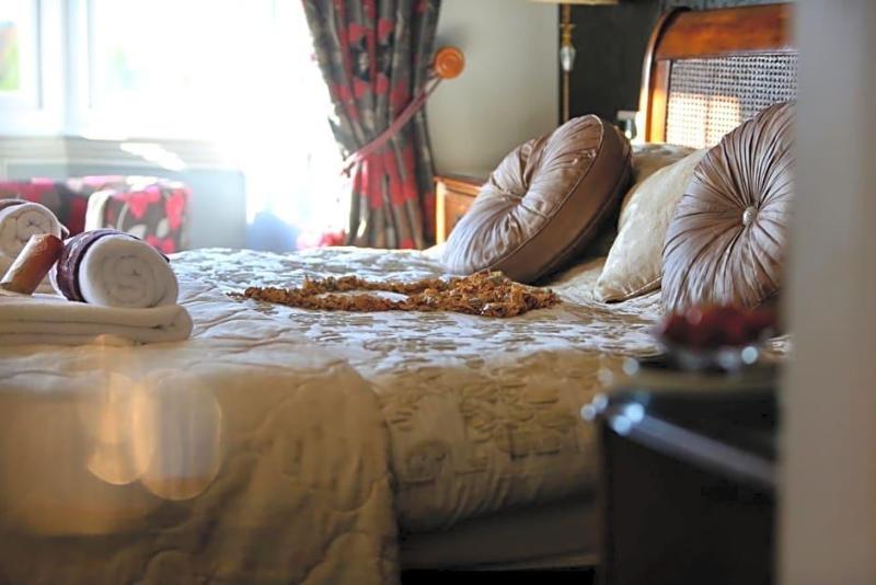 Grimscote Manor Hotel image