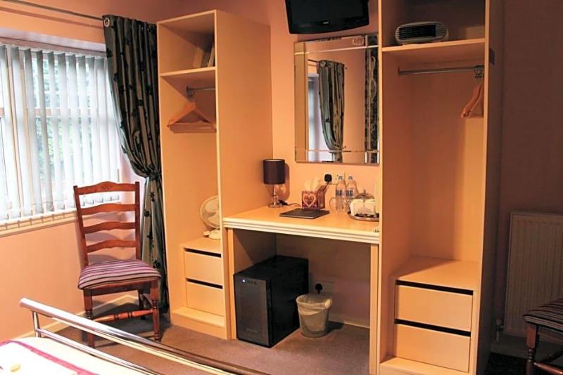 Grimscote Manor Hotel image
