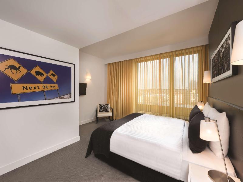 Adina Apartment Hotel Berlin Hackescher Markt image