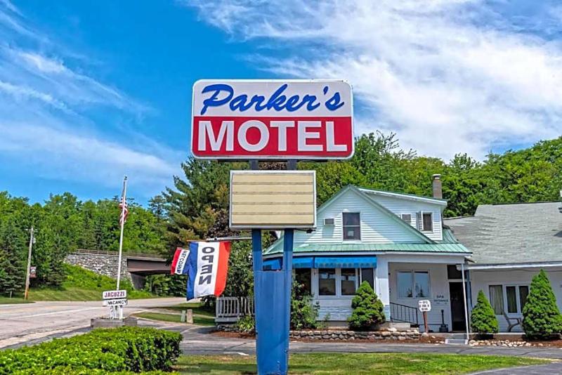 Parker's Motel image