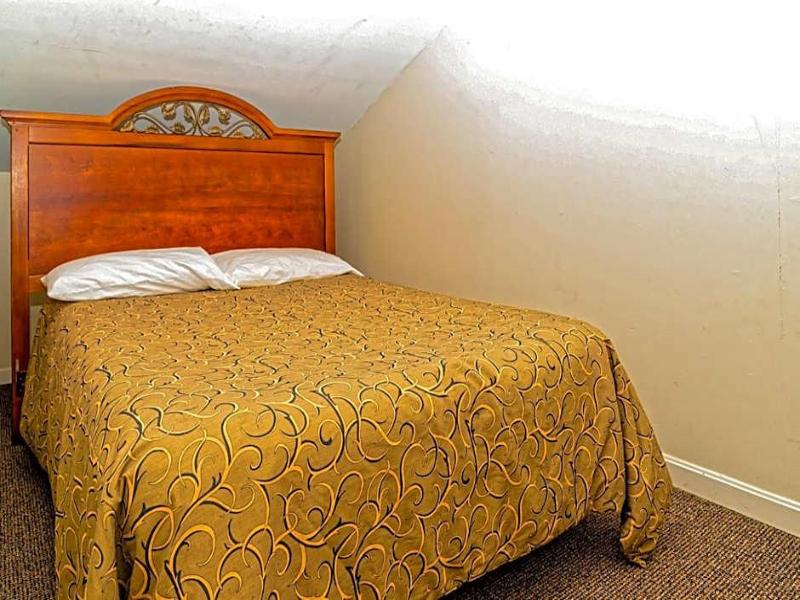 Parker's Motel image