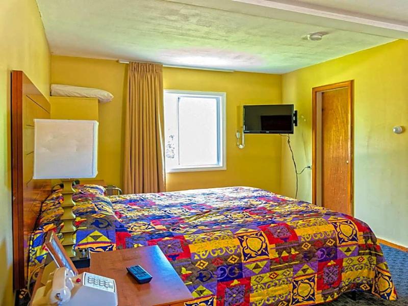Parker's Motel image