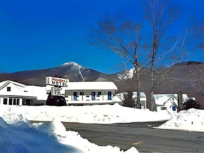Parker's Motel image