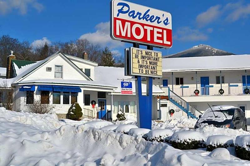 Parker's Motel image