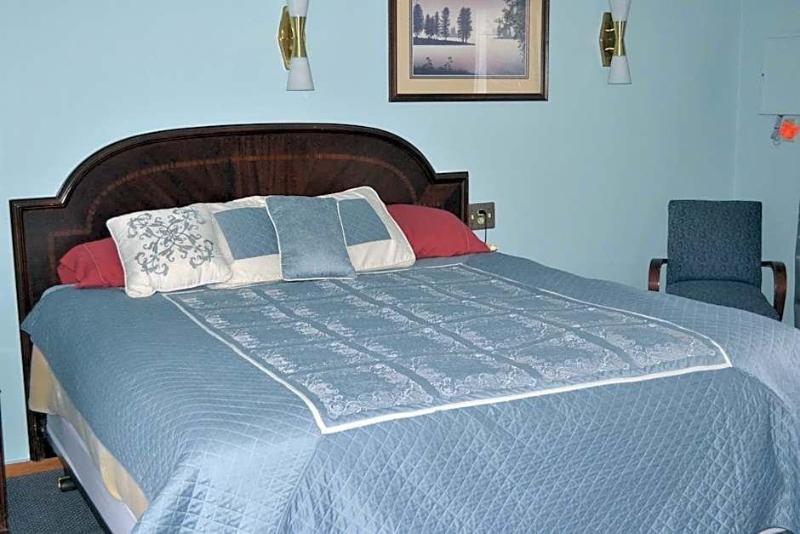 Parker's Motel image