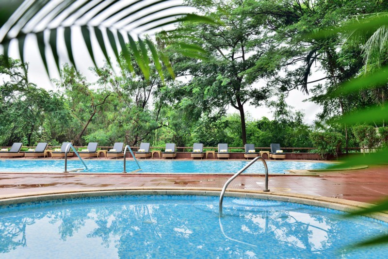 Lakeside Chalet, Mumbai - Marriott Executive Apt