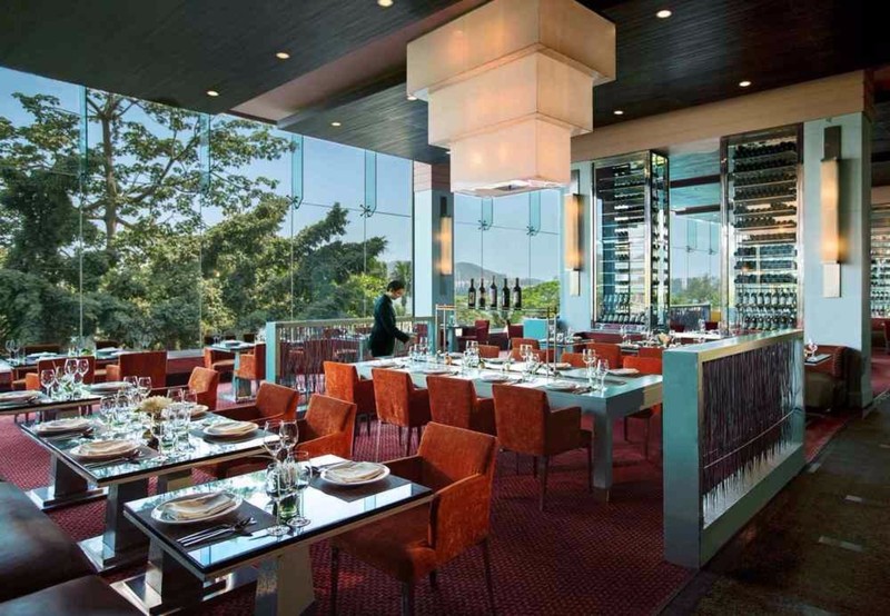 Lakeside Chalet, Mumbai - Marriott Executive Apt