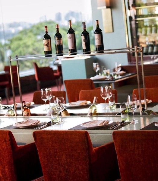 Lakeside Chalet, Mumbai - Marriott Executive Apt