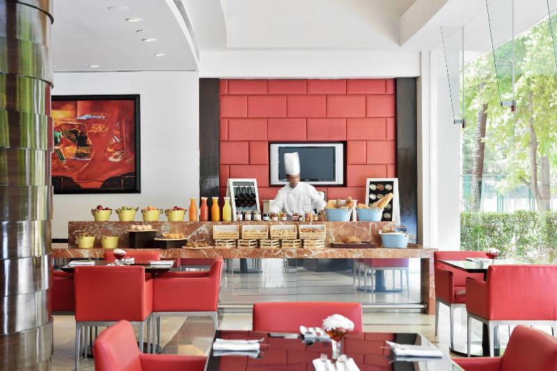 Lakeside Chalet, Mumbai - Marriott Executive Apt
