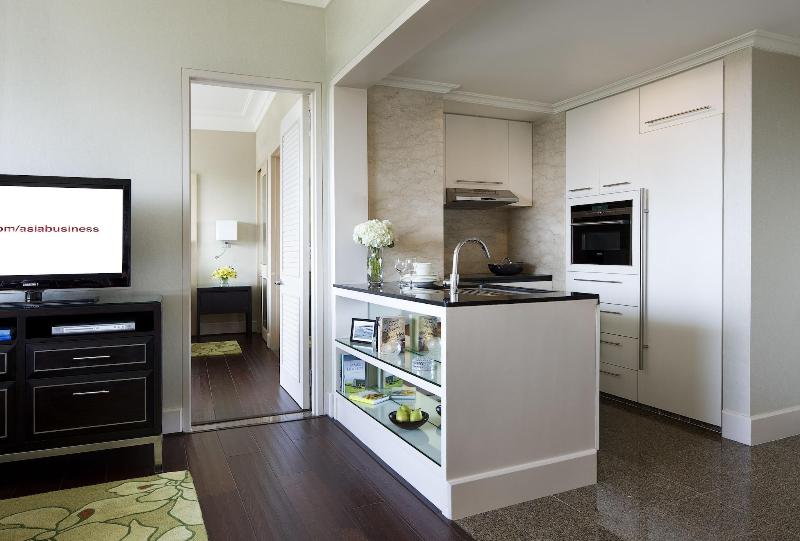 Lakeside Chalet, Mumbai - Marriott Executive Apt
