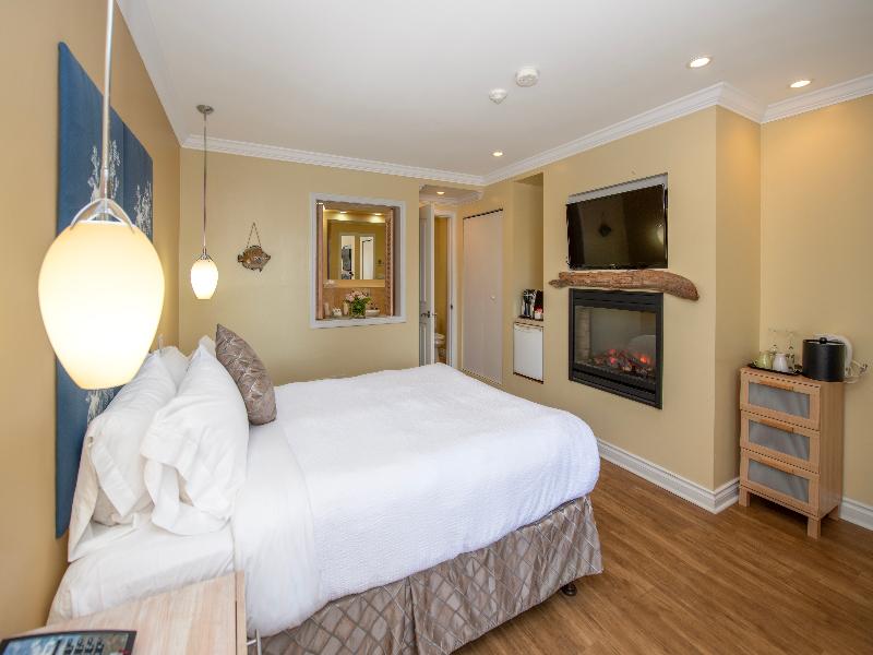Rockwater Secret Cove Resort image