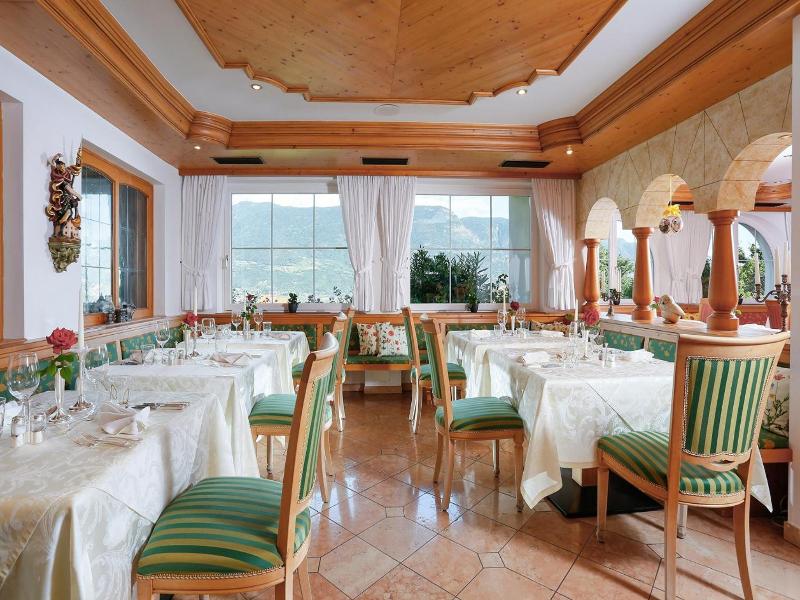 Landhaus Hotel Kristall image