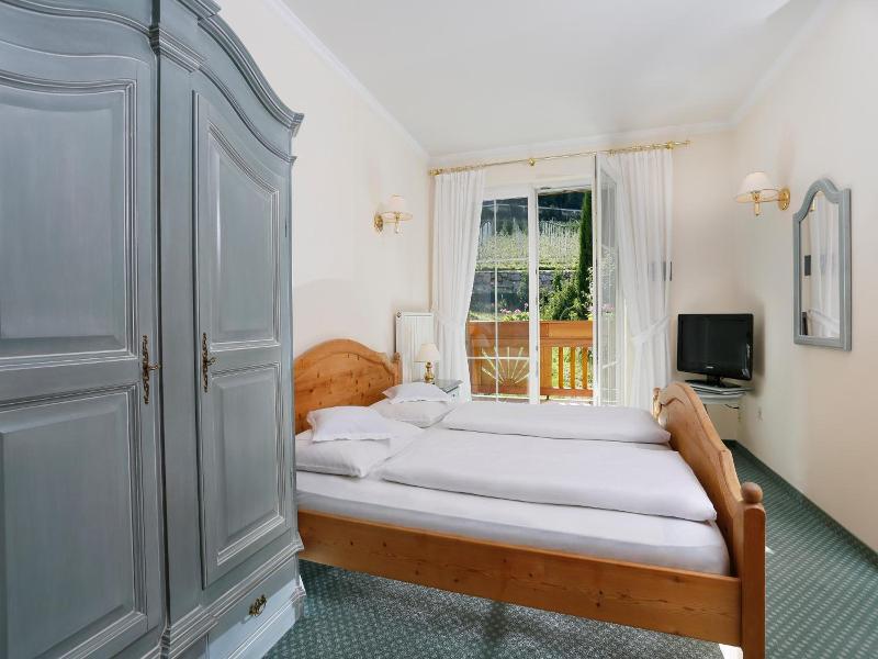 Landhaus Hotel Kristall image