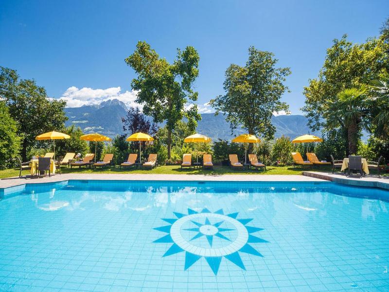 Landhaus Hotel Kristall image