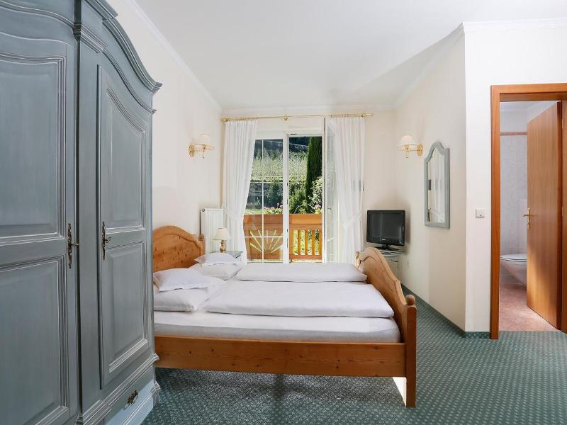 Landhaus Hotel Kristall image