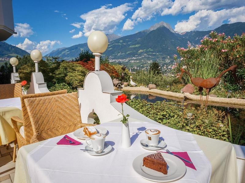 Landhaus Hotel Kristall image