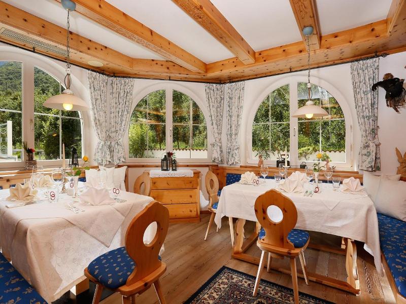 Landhaus Hotel Kristall image