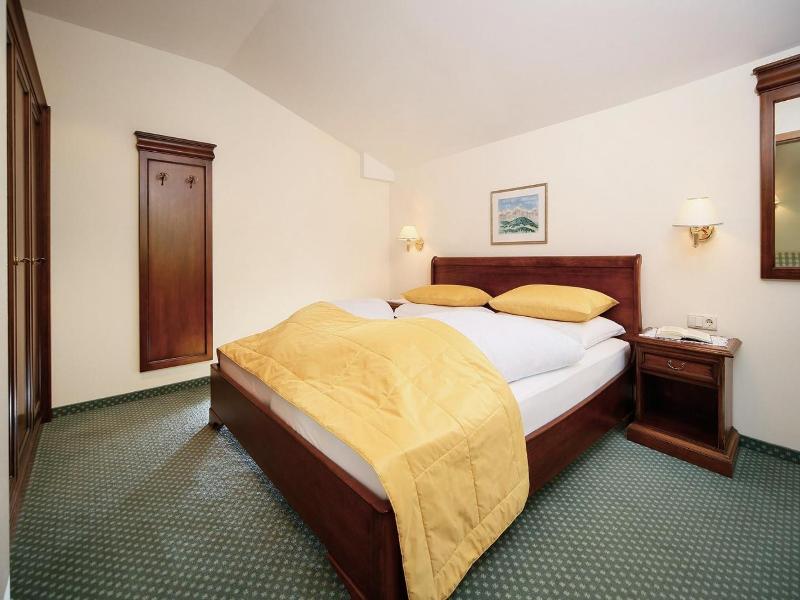 Landhaus Hotel Kristall image