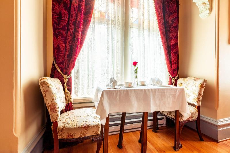 Amethyst Inn At Regents Park Victoria image