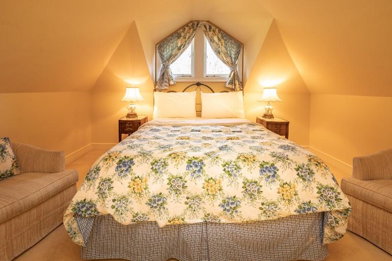 Amethyst Inn At Regents Park Victoria image