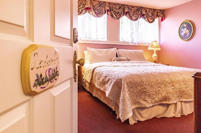 Amethyst Inn At Regents Park Victoria image