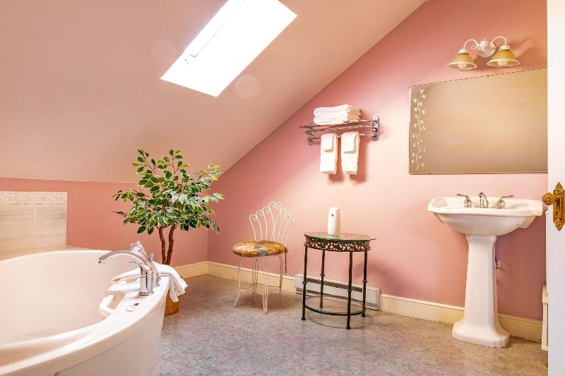 Amethyst Inn At Regents Park Victoria image