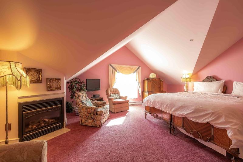 Amethyst Inn At Regents Park Victoria image