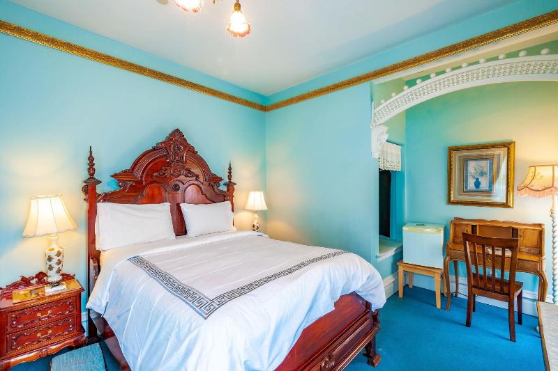 Amethyst Inn At Regents Park Victoria image