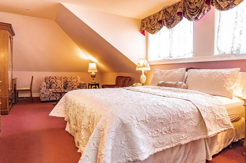 Amethyst Inn At Regents Park Victoria image