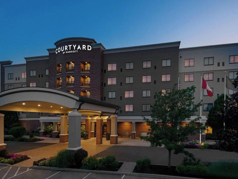 Courtyard Buffalo Airport image