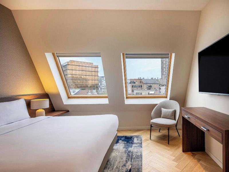 Marriott Executive Apartments European Quarter image