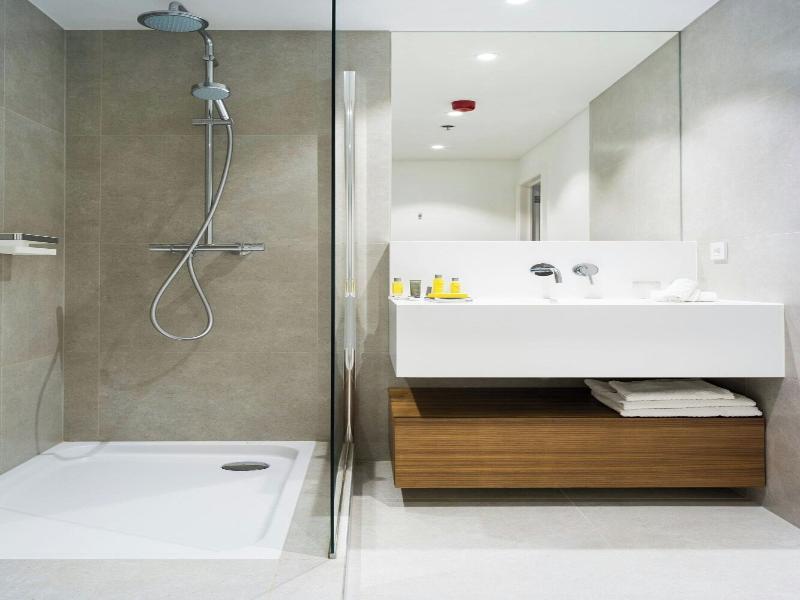 Marriott Executive Apartments European Quarter image