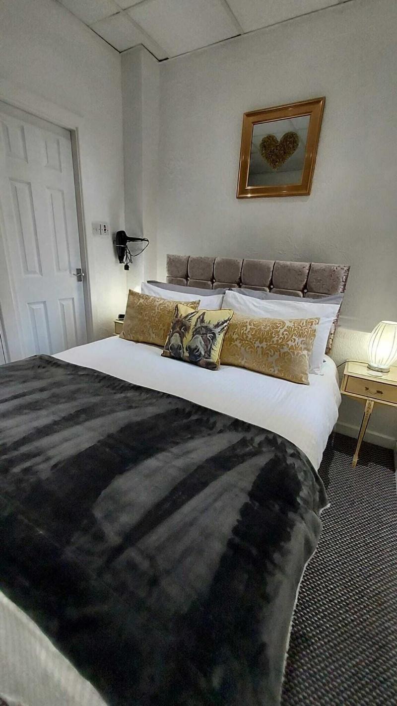 Rock Dene Hotel - Guest House image