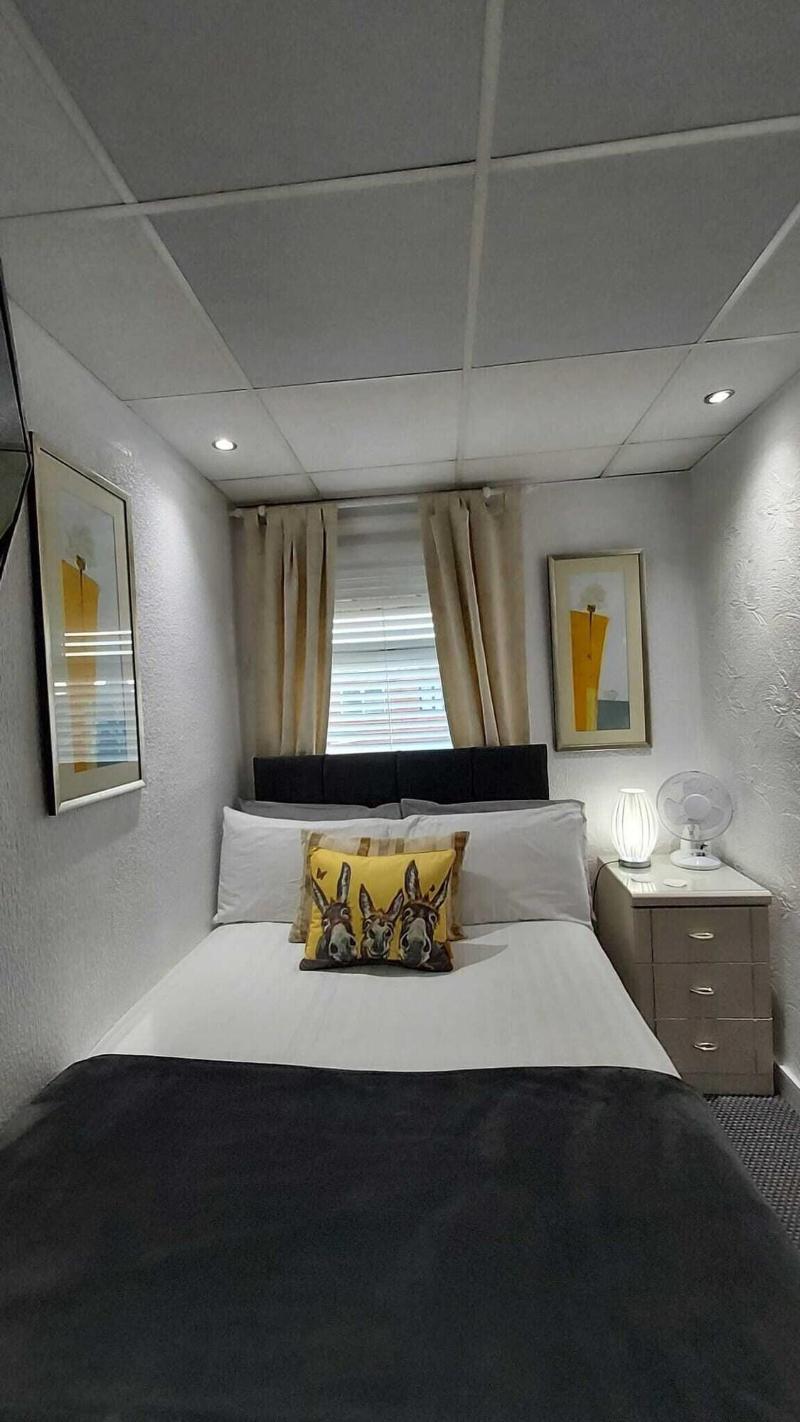 Rock Dene Hotel - Guest House image