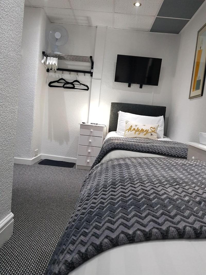 Rock Dene Hotel - Guest House image