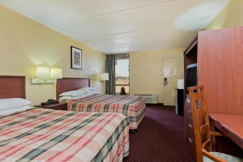 Knights Inn Brenham image